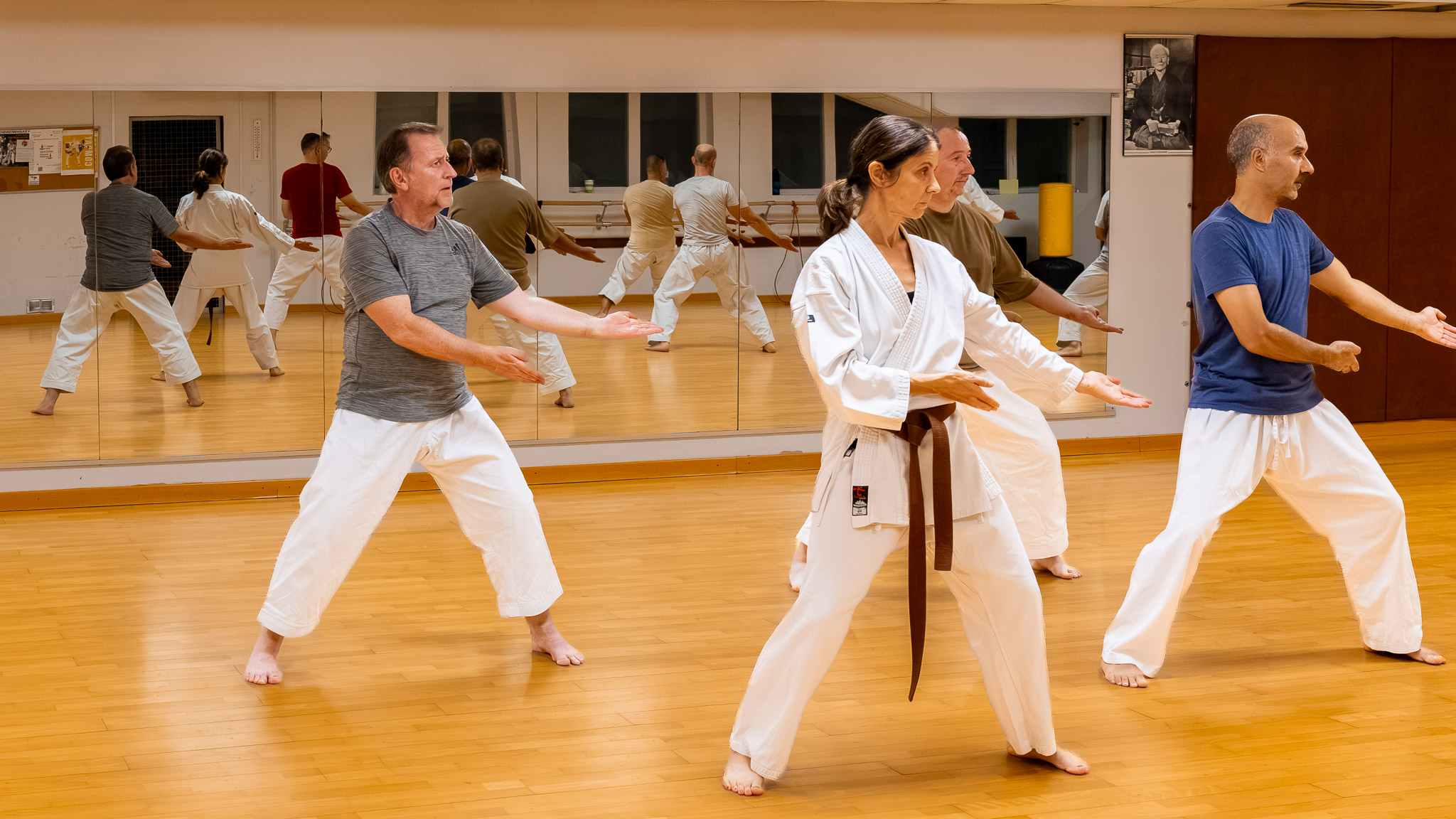 Positions mains ouvertes du kata Gojushiho Dai